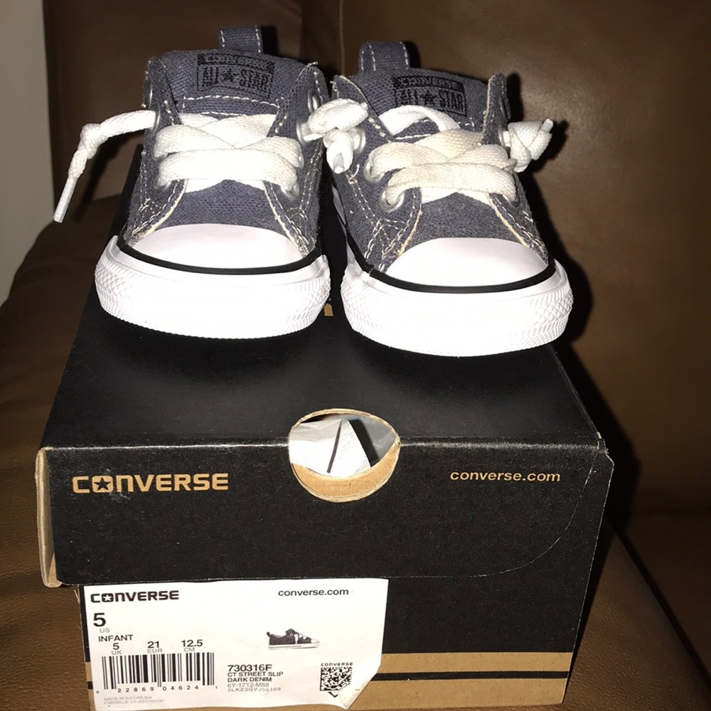 Toddler Converse Size 5